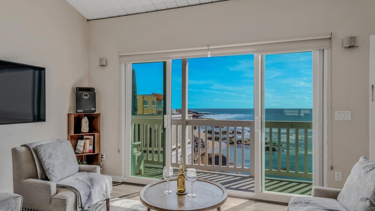 Ocean Beach Condo | Oceanfront with stunning views.