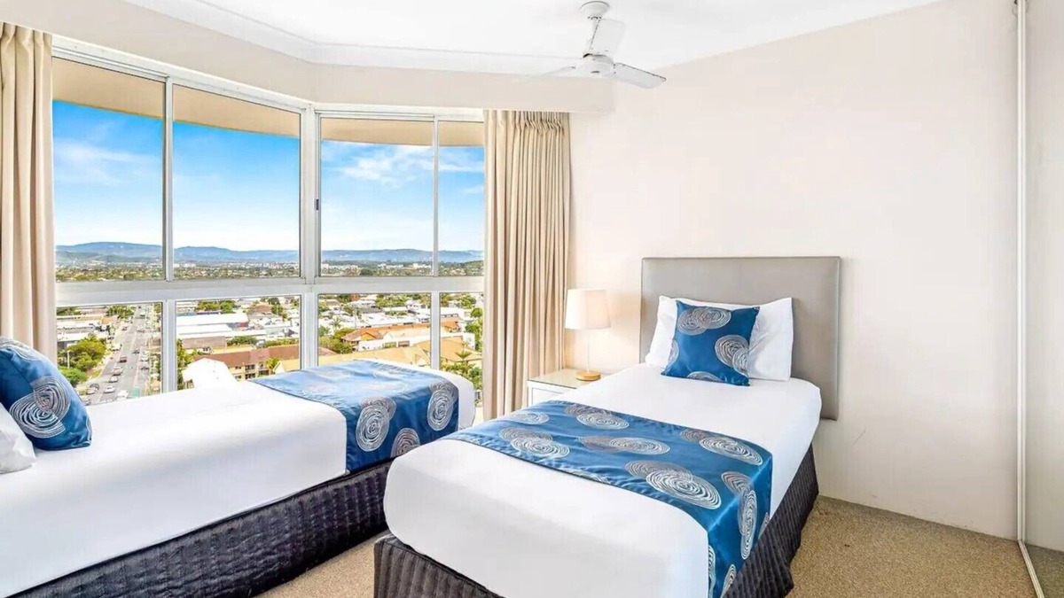 Gold Coast Apartment | Oceania Oceanview 2 bed Unit