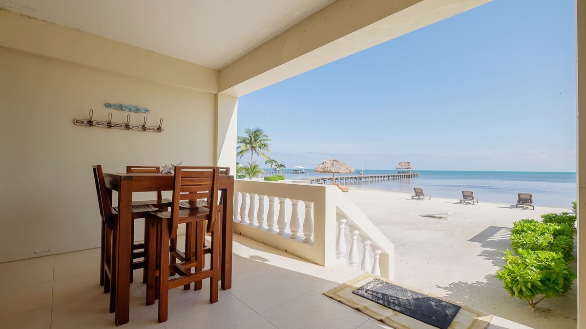 Boca Ciega Condo | Ocean’s Edge 1B – Beachfront Ground-Floor Condo on Ambergris Caye