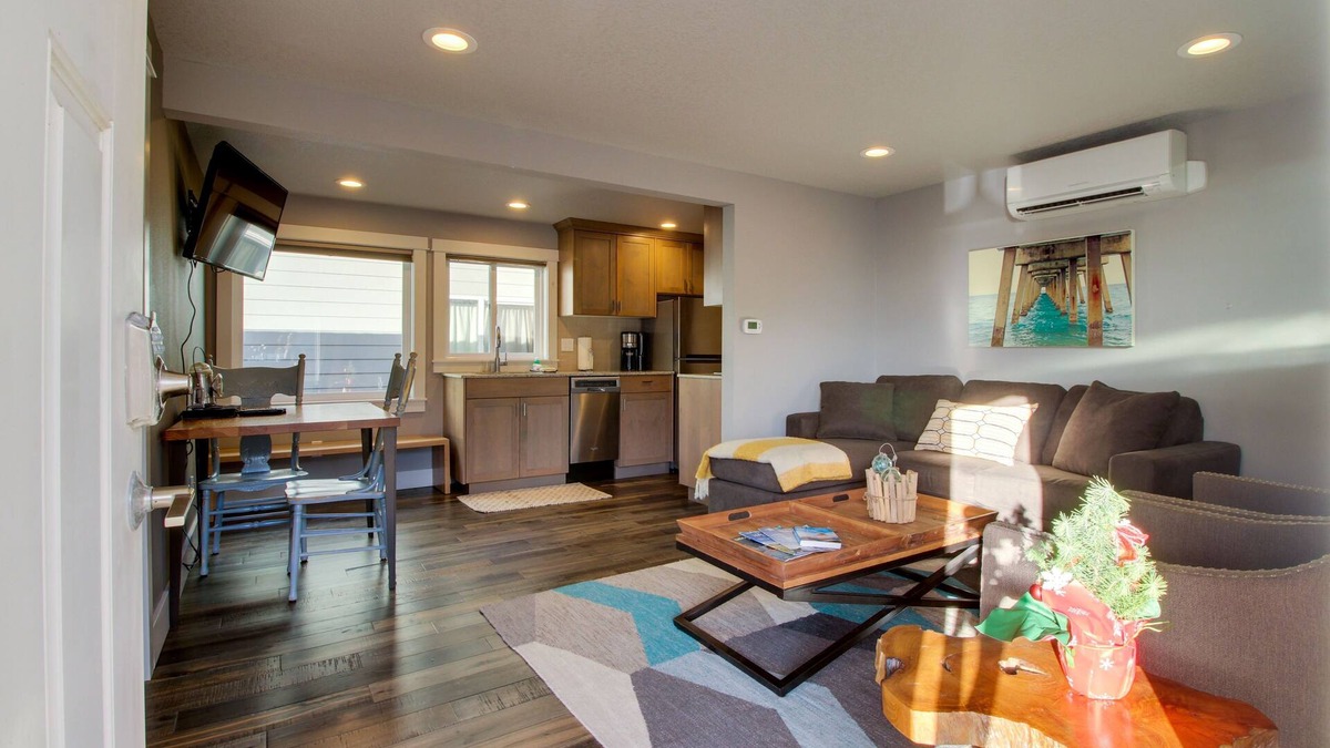 Oceanside Condo | Oceanside #7 - Three Arches