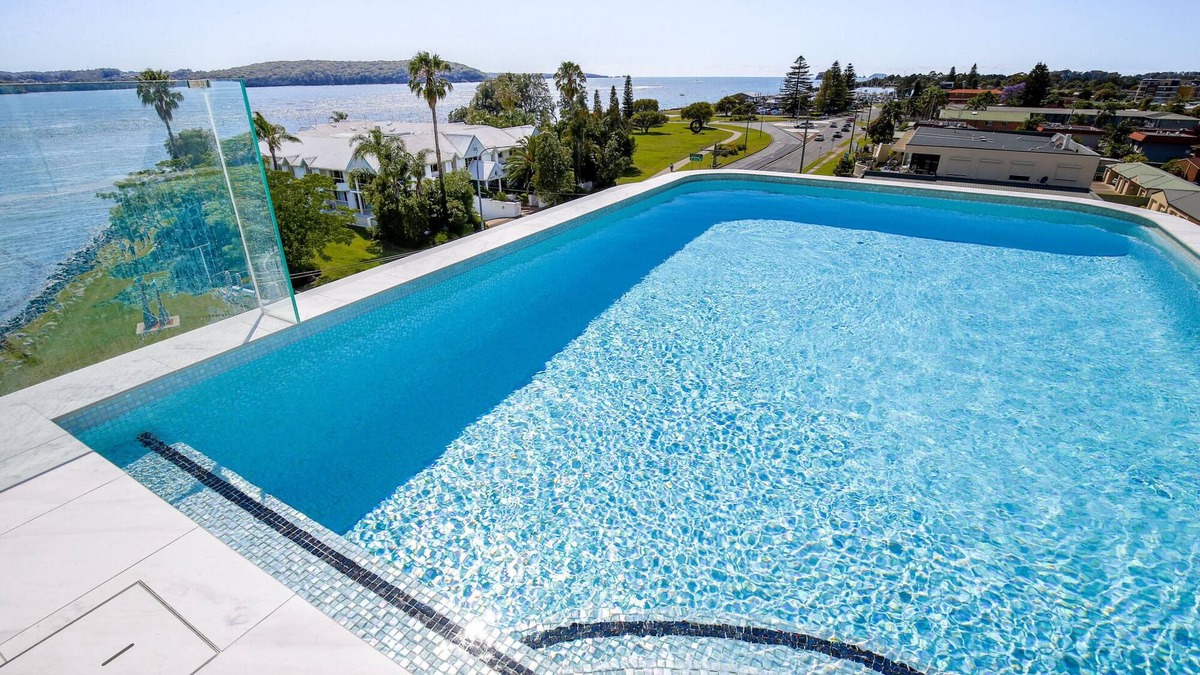 Batemans Bay Apartment | Oceanside Apartment with Bay Views