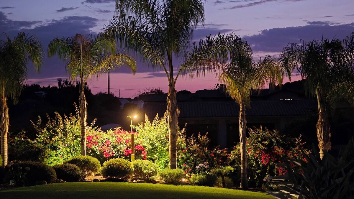 Bonsall House | Oceanside-Bonsall Treehouse Studio - Seren Farmstay Getaway, with Cozy Balcony