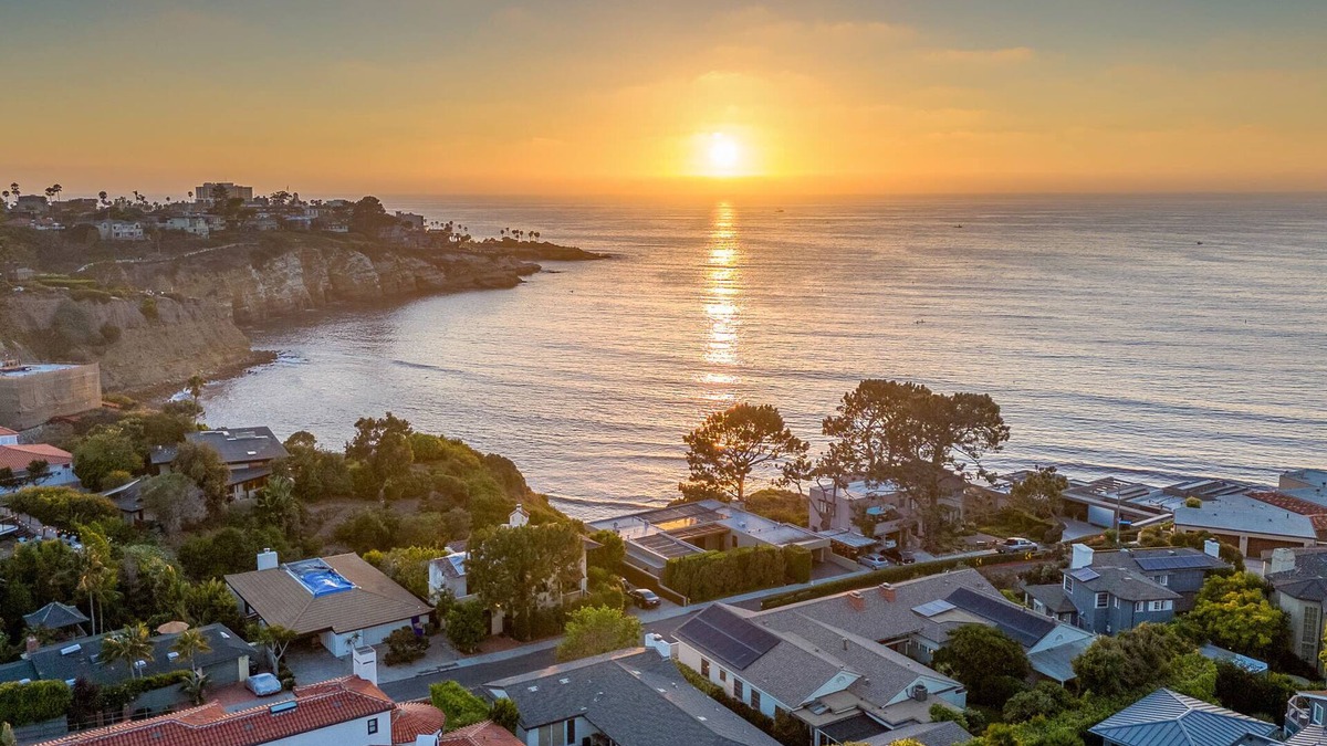 La Jolla Shores House | Oceanview Charmer, One Block to Beach