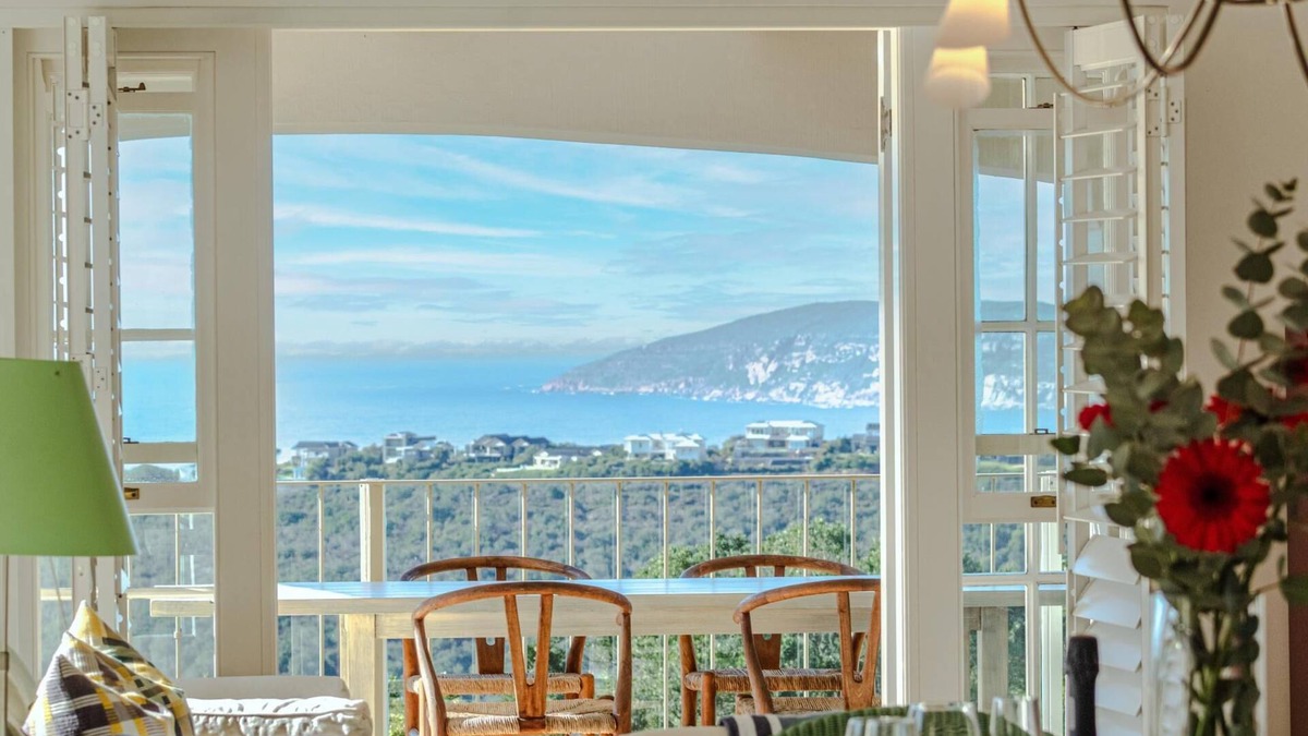 Plettenberg Bay Villa | Oceanview Hilltop Villa in Plettenberg Bay Estate