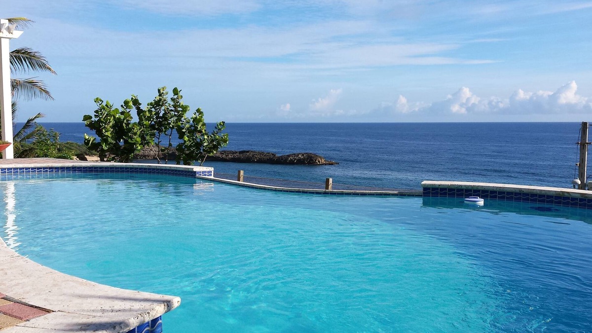 Tierras Nuevas Saliente House | Oceanview property with 180 degree view of the Atlantic Ocean, with swiming pool