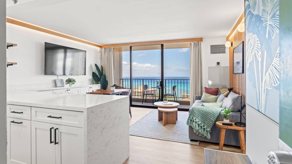 Waikiki Condo | Oceanview Waikiki condo, free parking! RENOVATED 2025