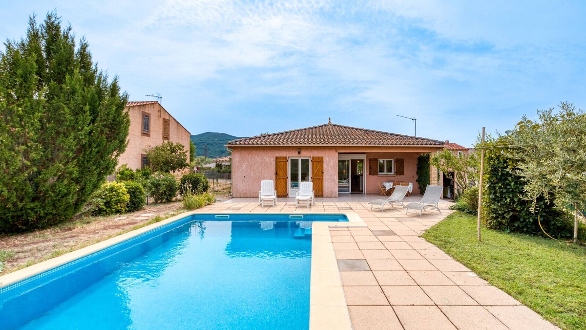 Octon House | Octon, villa plain-pied, piscine, a deux pas du sa