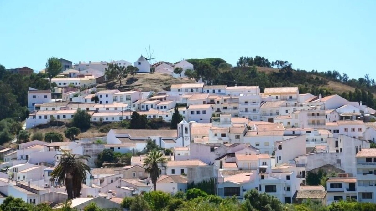 Baiona House | Odeceixe House - Charming House Central Odeceixe, Alzejur