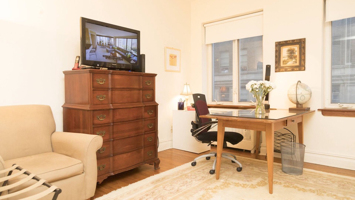 NoMad Apartment | Off Fifth Avenue, 3 Blocks from Empire State Bldg!