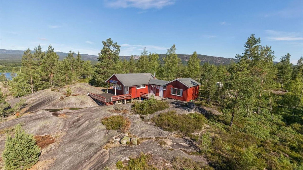 Amli Cabin | Off-grid cabin with panoramic view