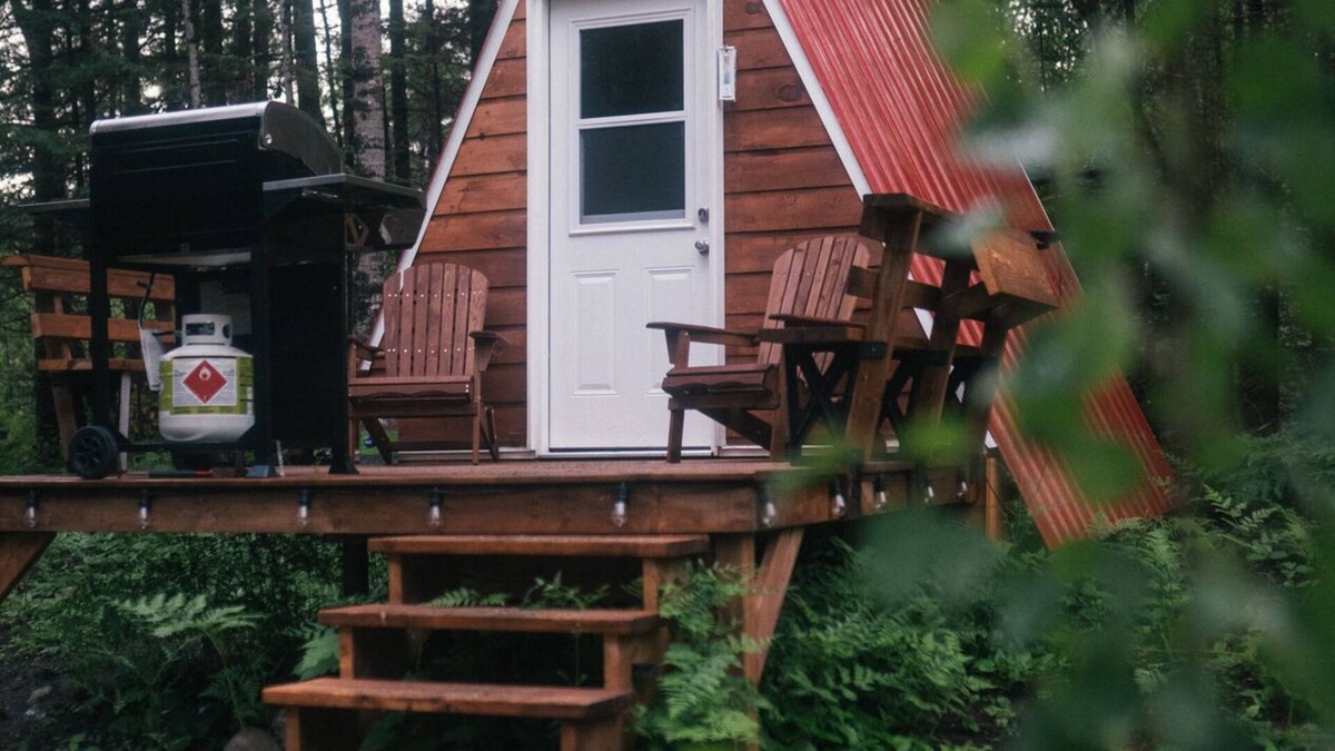 Blue Sea Cabin | Off-Grid Romantic A-Frame Nestled in Nature in Beautiful Blue Sea, QC