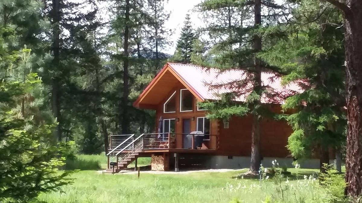 Trout Creek Cabin | Off Grid Secluded Cabin In Whitepine Creek Valley