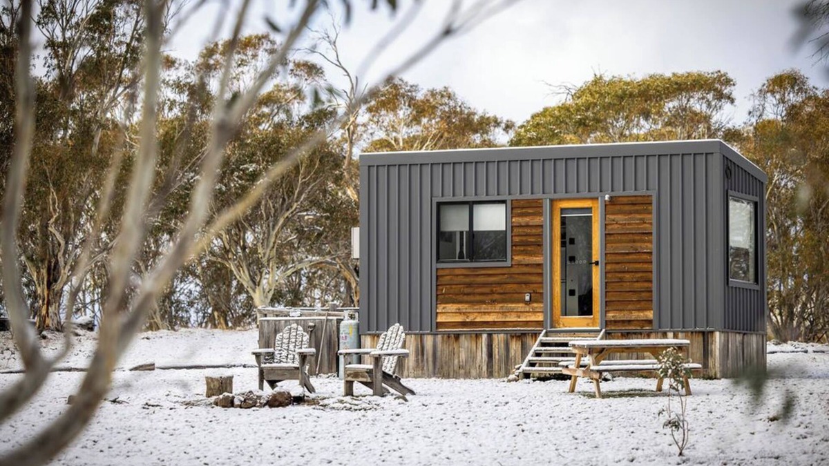 Moonbah Cabin | Off-grid Tiny House @ Big Yard Escapes, Bushland