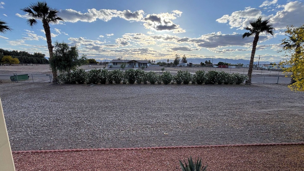 Mohave Valley House | Off Roading and boaters paradise with pull through driveway and gated parking!