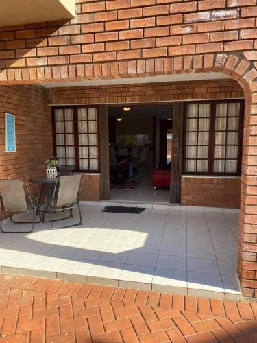 Shelly Beach Apartment | Off-shore Guest house