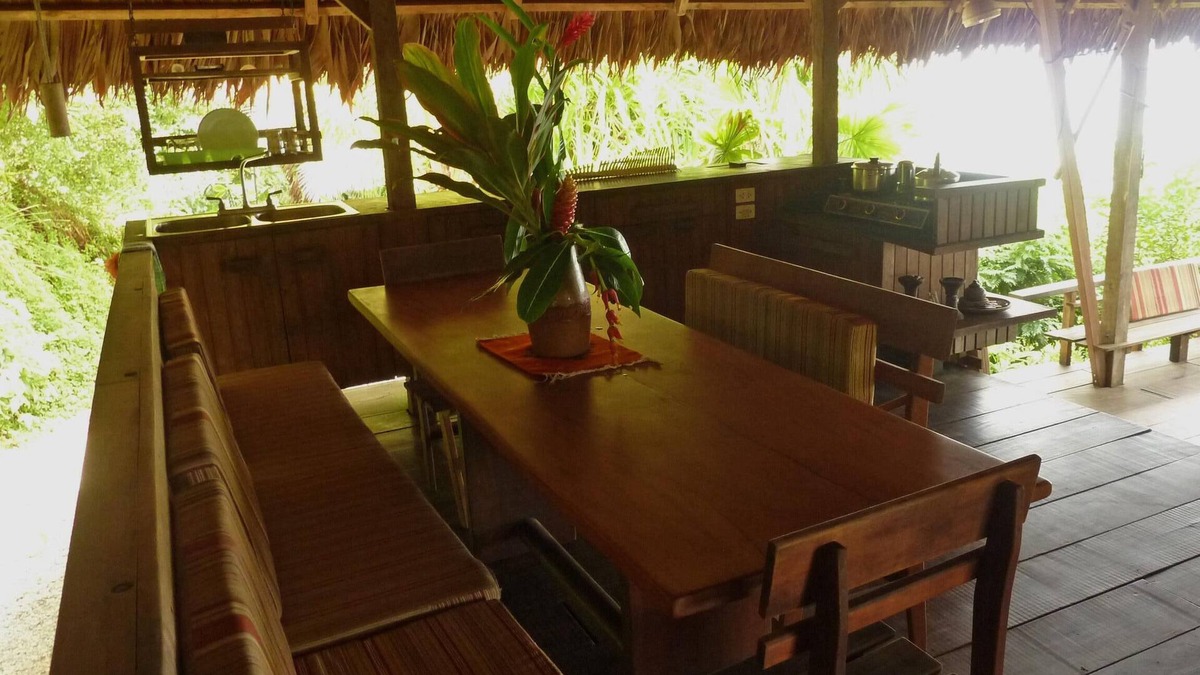 Carate House | Off the Grid Bungalow surrounded by Tropical forest and