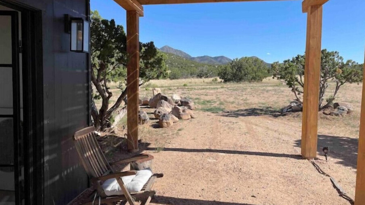 Cerrillos House | Off The Grid Celestial Paradise