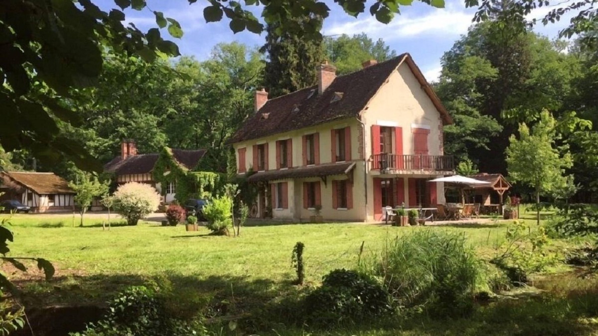 Adon House | OFFRE 2025 - Superb house (former 18th century mill) entirely renovated