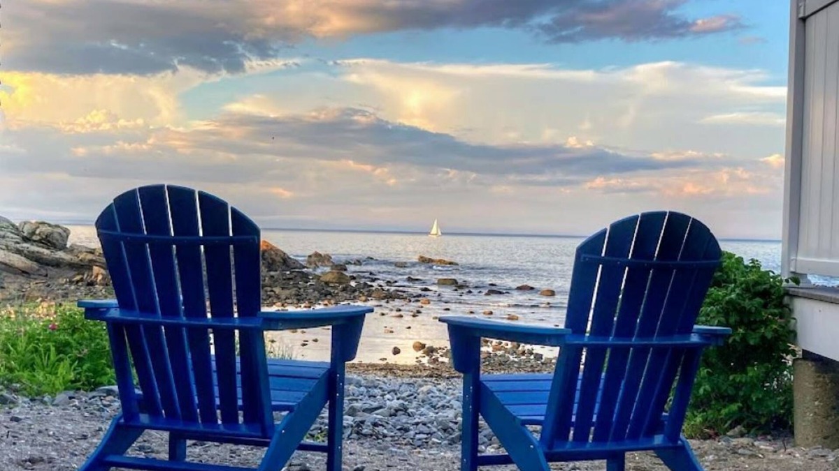Ogunquit House | Ogunquit’s only Oceanfront Cottage on Private Ocean Beach – Perkins Cove, Maine