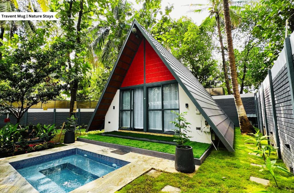 Ramanagara Villa | Oh - Bali Villa by Travent Mug