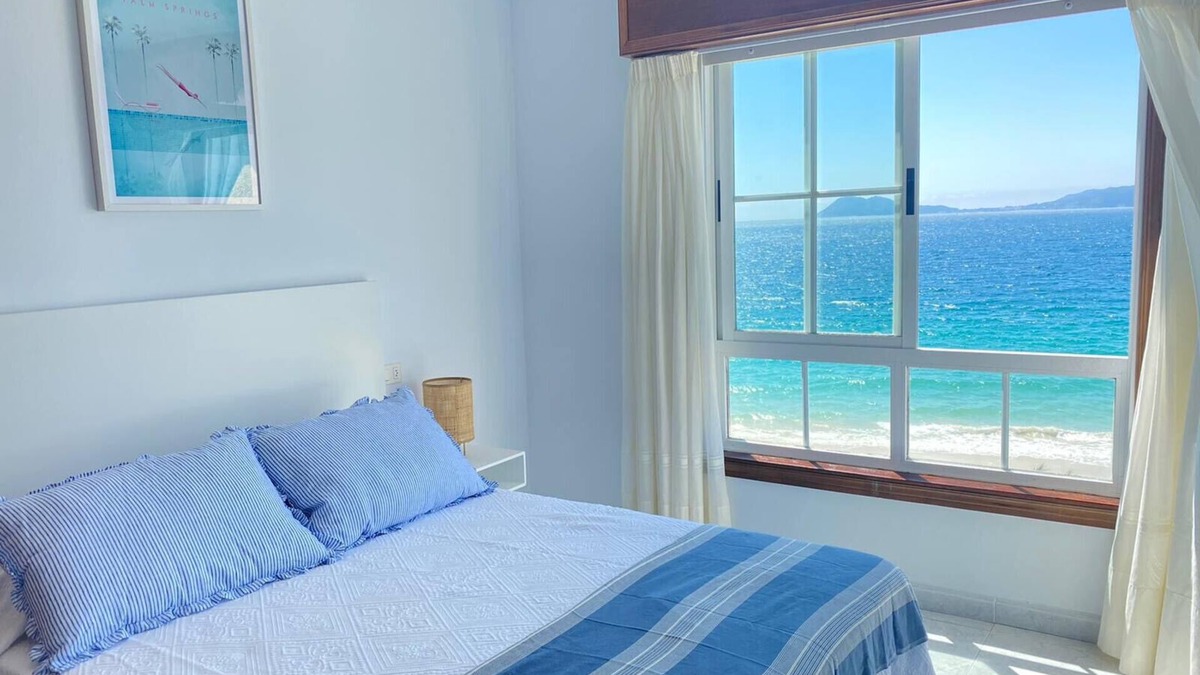 Portosin Apartment | OH LA LIFE! EL MAR AND BEACHFRONT