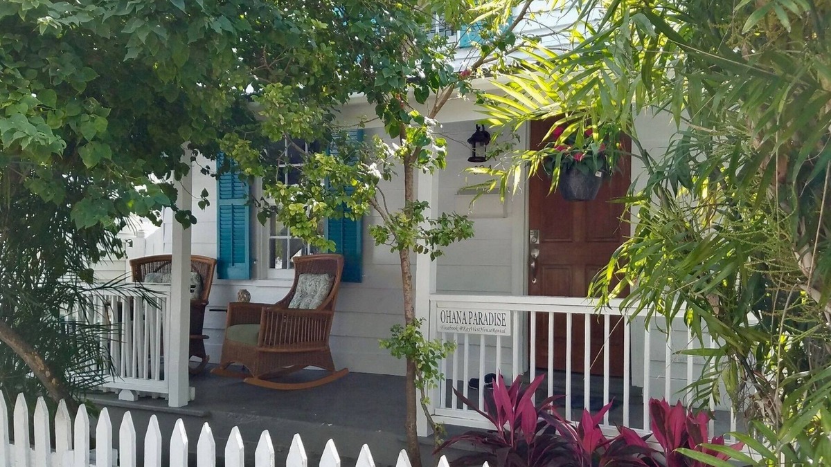 Historic Seaport House | Ohana Paradise At The Historic Seaport , Old Town. Private Home.
