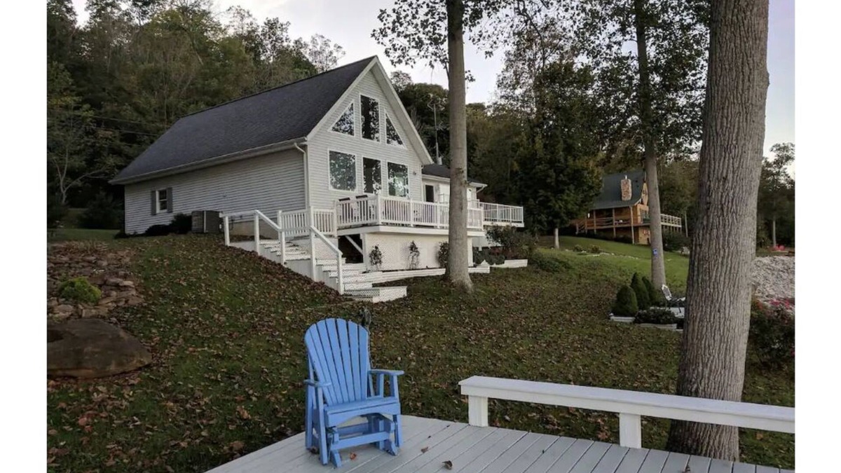 Magnet House | Ohio River Retreat - Relax Riverside With Us