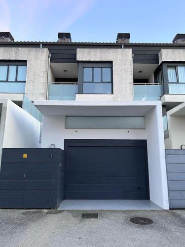 Irun House | Oiassoenea - Magnífica vivienda para familias y grupos en Irún