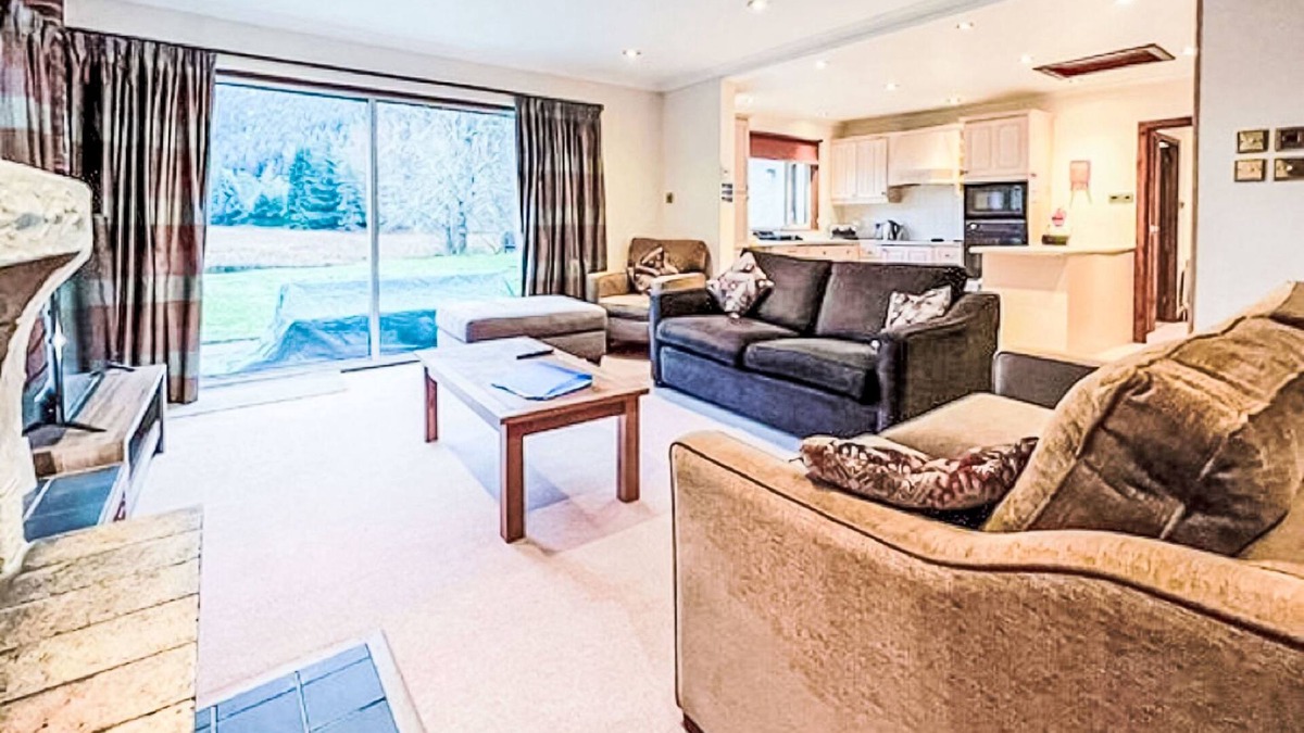 South Laggan House | Oich View by Interhome