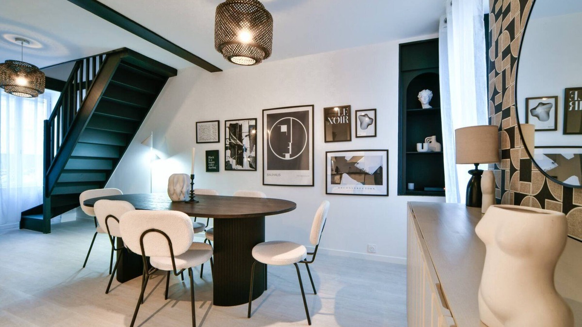 Vierzon House | OIQIA Dichroma