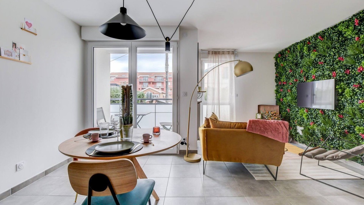Bonnefoy-Roseraie-Gramont Apartment | OIQIA Garden