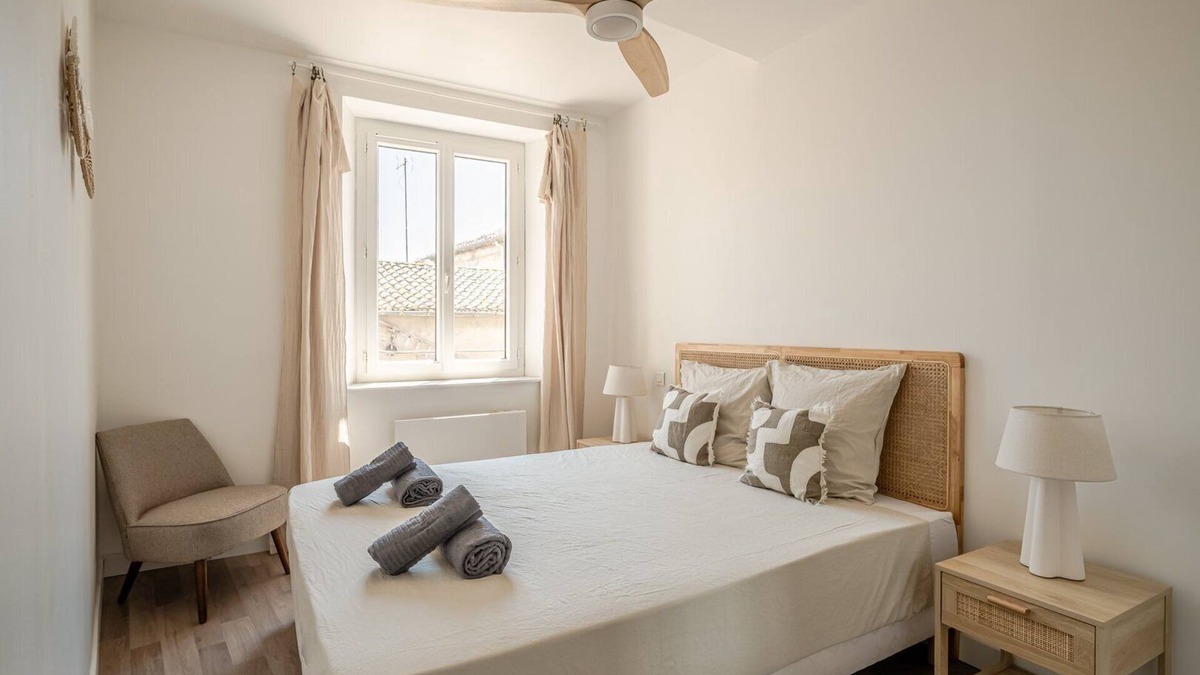 Centre Historique Apartment | OIQIA Olympe