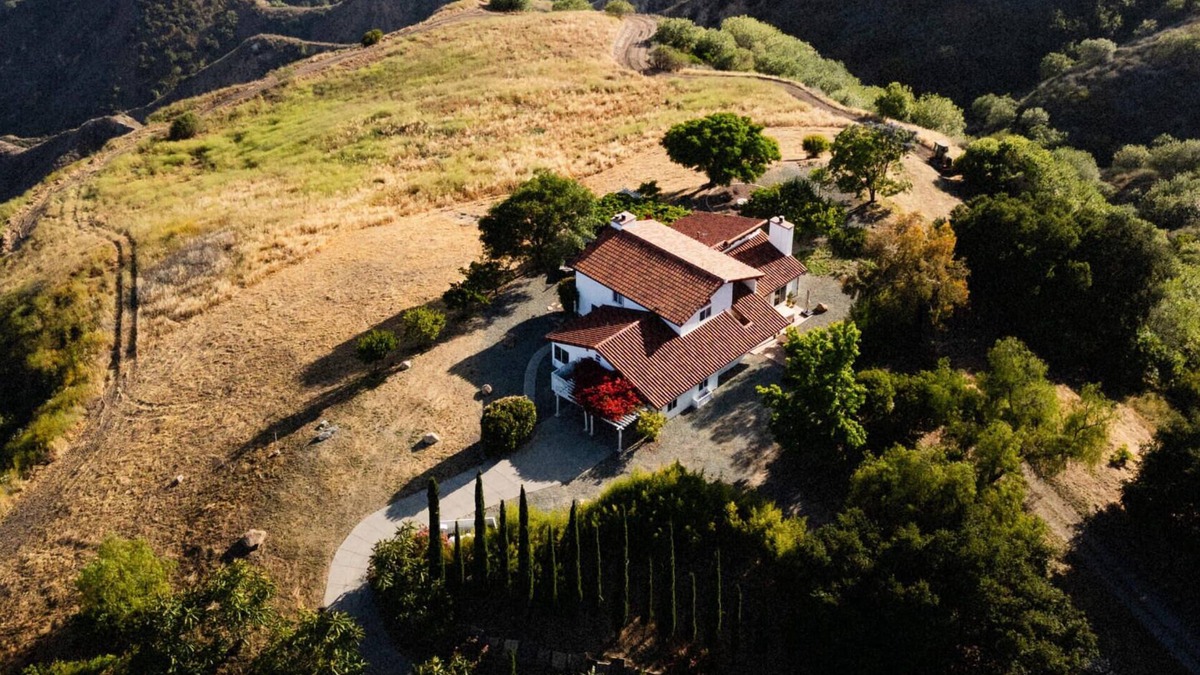 Ojai Villa | Ojai Mountain Ridge Estate, Private Ojai Vineyard Villa