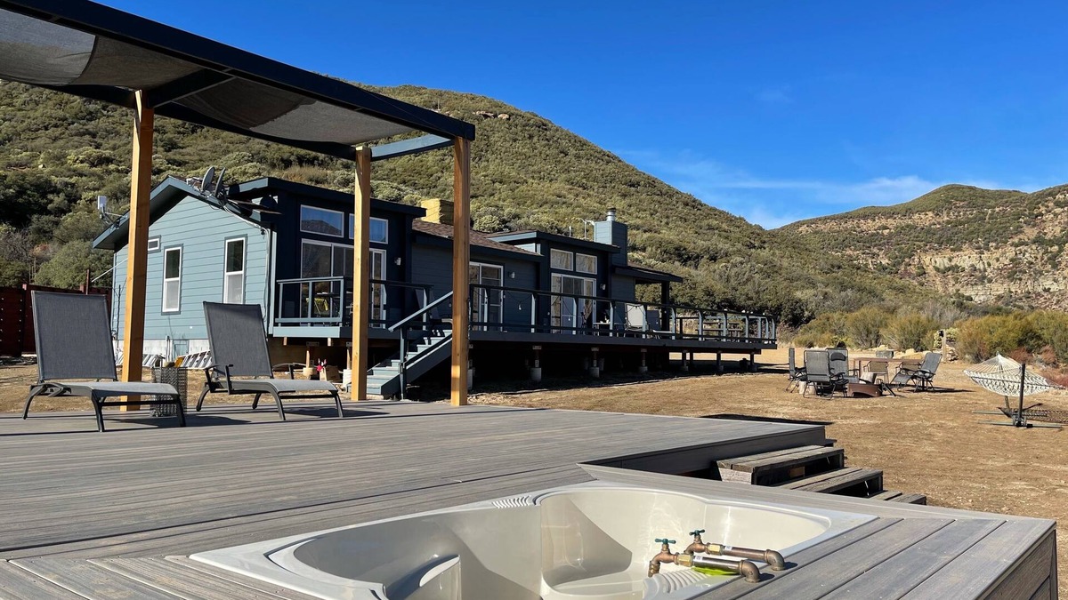 Ojai House | Ojai Wilderness Mountains - Sespe Retreat House 100% Solar