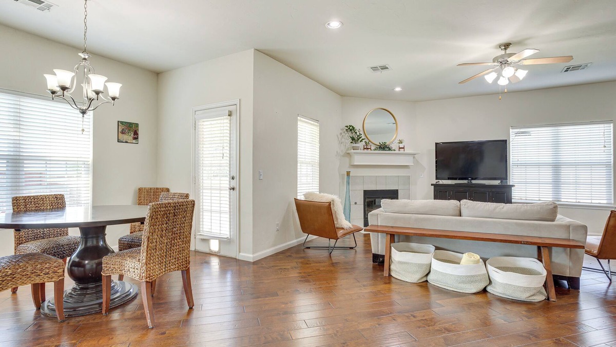 Oklahoma City Apartment | OKC Home Near Hospital & Tinker Afb: Work Remote!