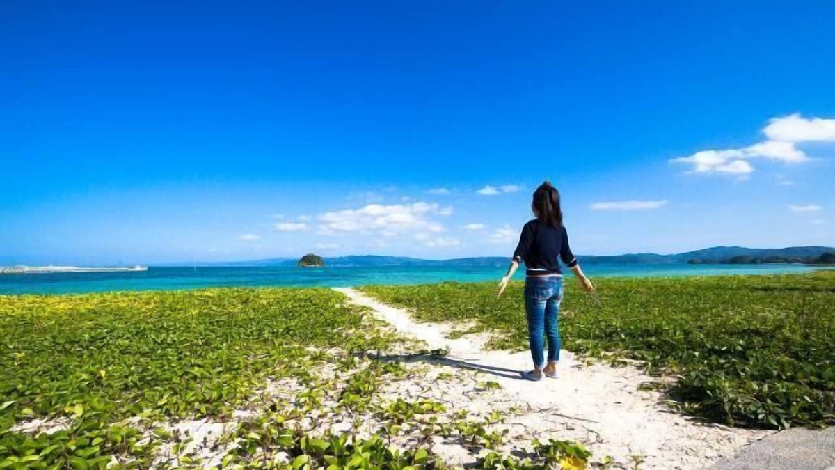 Sumuide House | Okinawan traditional village & Beach