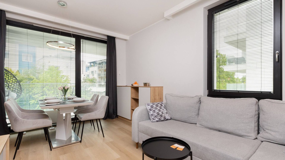 Karlikowo Apartment | Okrzei 24 | Wifi, 2 Bedrooms, Balcony, Parking, Sopot