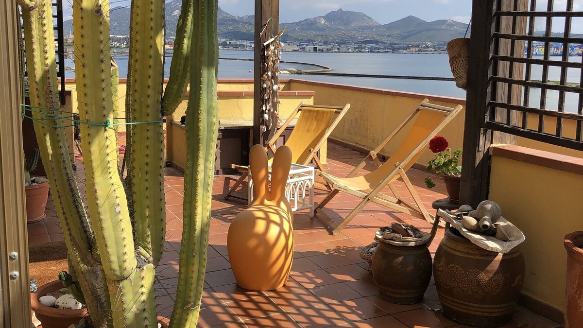 Olbia House | Olbia sea view apartment with terrace