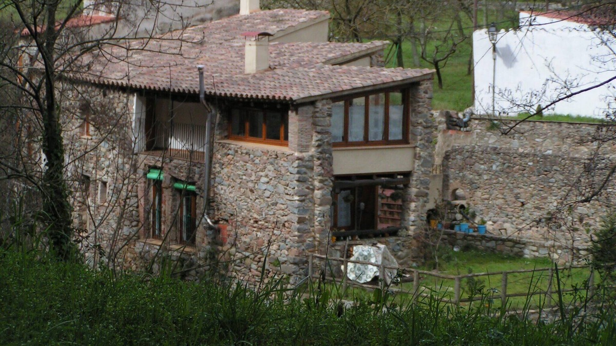 Osor House | Old 17th century blacksmith's house