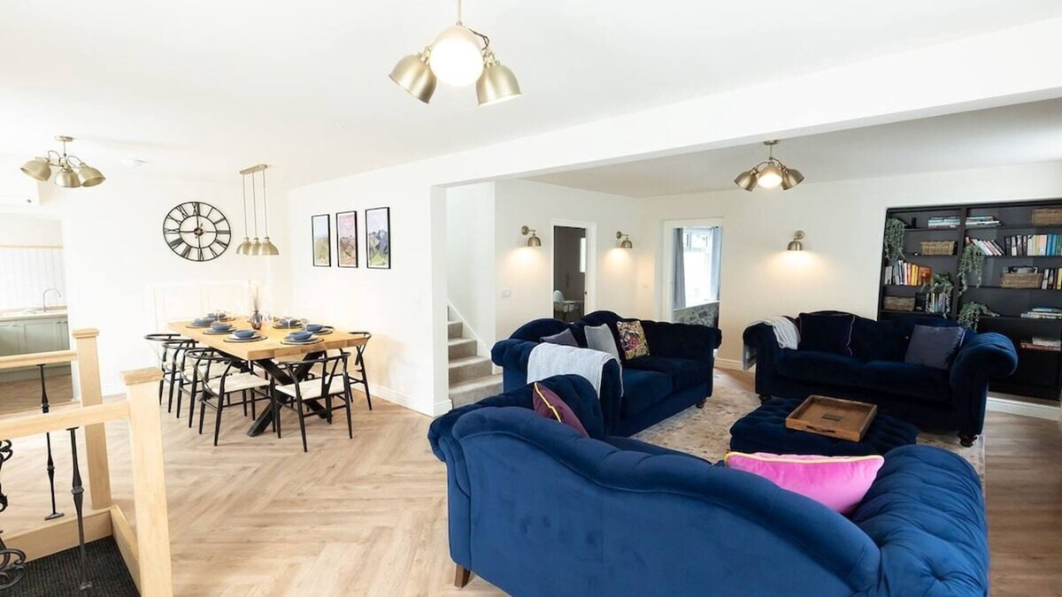 Cark House | Old Bank House Summar