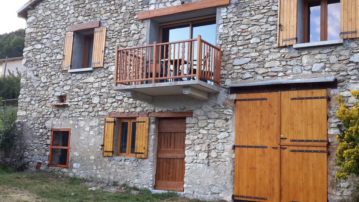 Allons House | Old barn converted into apartment of 110 m2 entirely new. 4 stars