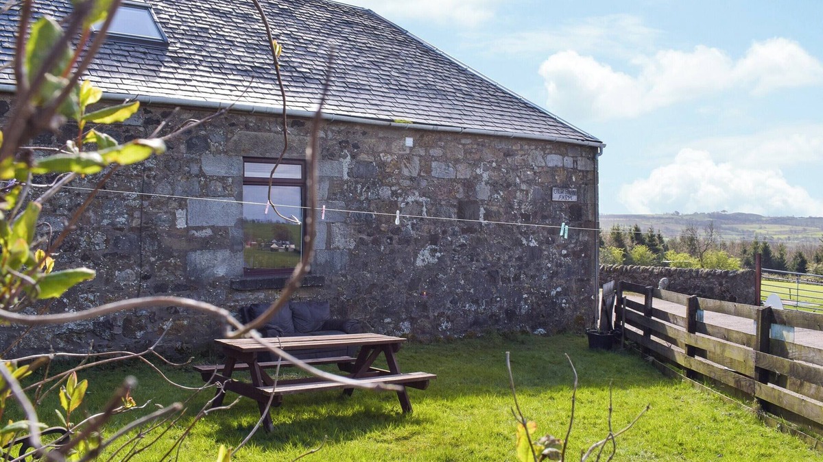 Kilkenzie Cottage | Old Barn Cottage - UK47144