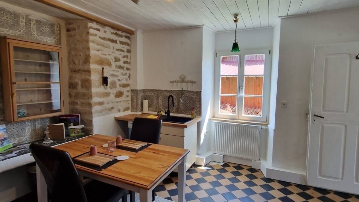 Huefingen Apartment | Old building in the Black Forest