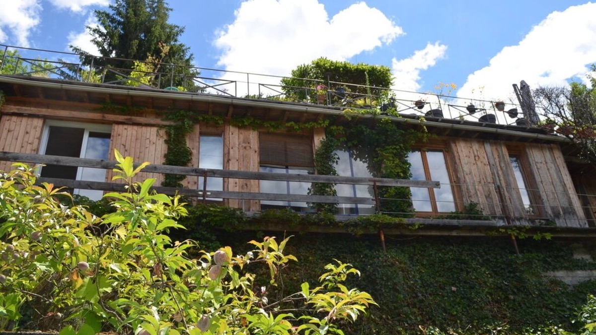 Moretel-de-Mailles House | Old cellar facing the Chartreuse with Nordic bath