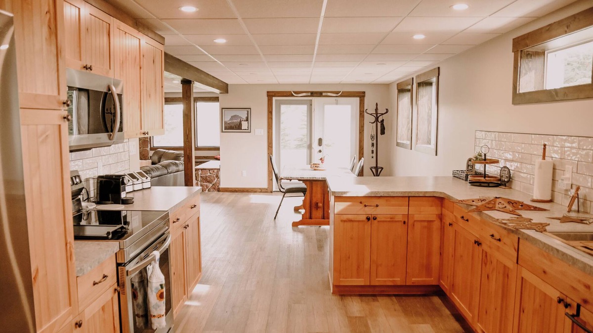 Cardston County Other | Old Chief Bunkhouse - ranch with views of Chief Mountain