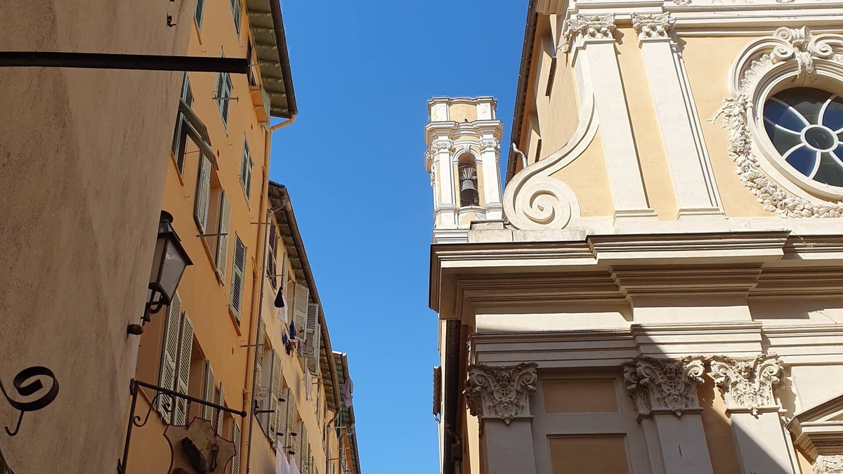 Old Town Apartment | OLD City in Style: Bright, Spacious & Comfortable