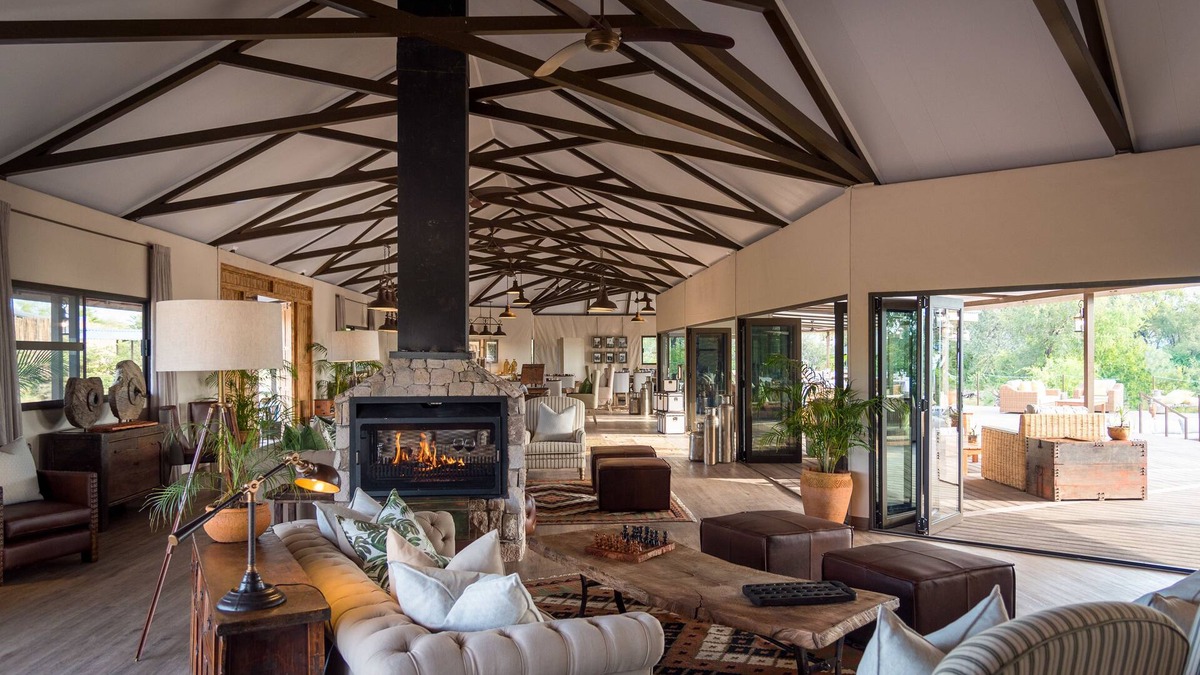Victoria Falls Hotel | Old Drift Lodge