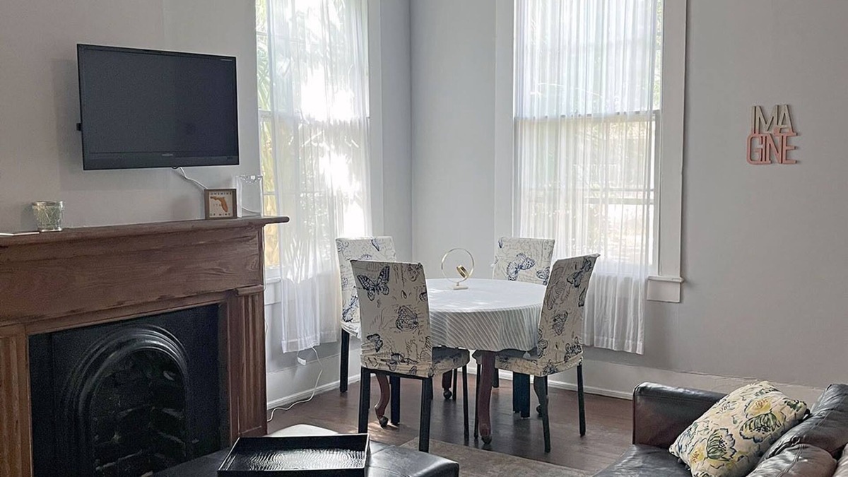 Old East Hill House | Old East Hill Hideaway