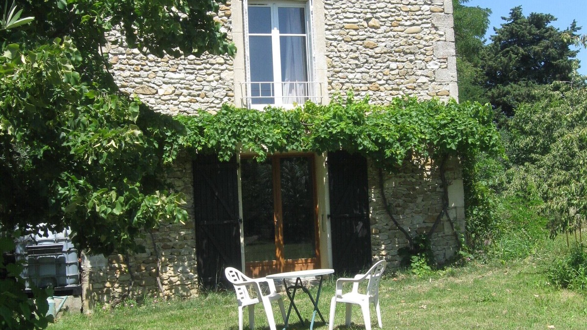 Saint-Gervais-sur-Roubion House | old farm country house