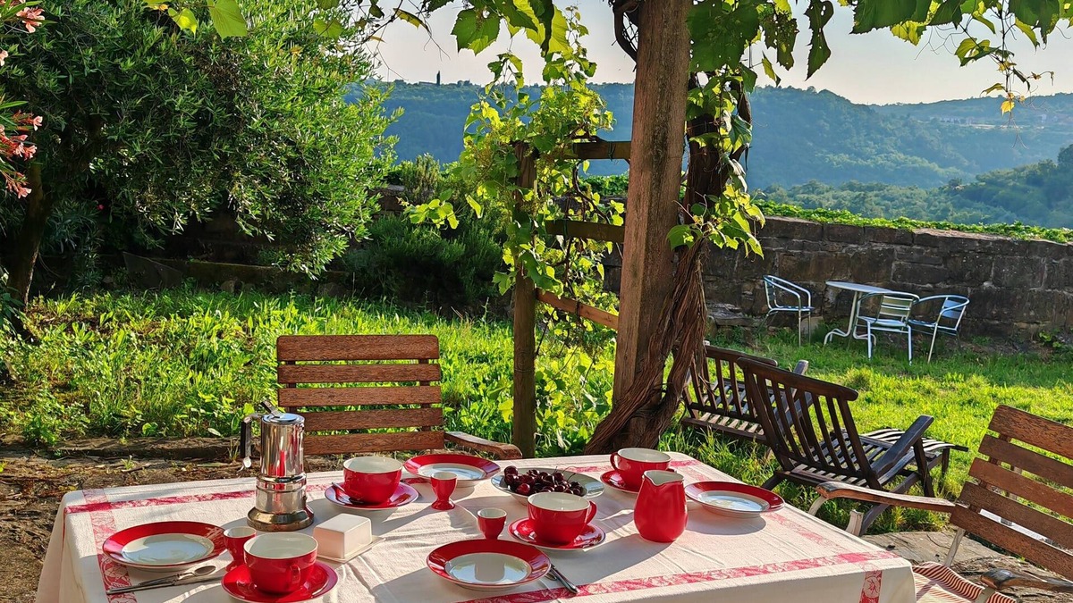 Kostabona House | Old farmhouse in the heart of the 'Slovenian Tuscany'